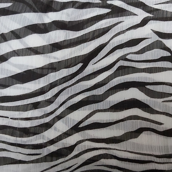 Tahari‎ Zebra Print Long sleeves Blouse - Picture 10 of 10